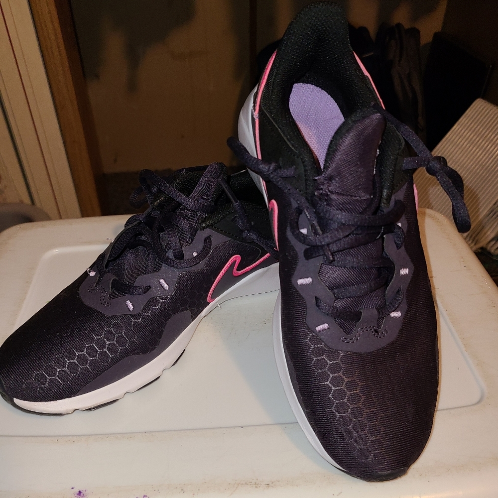 Womens Nike's
